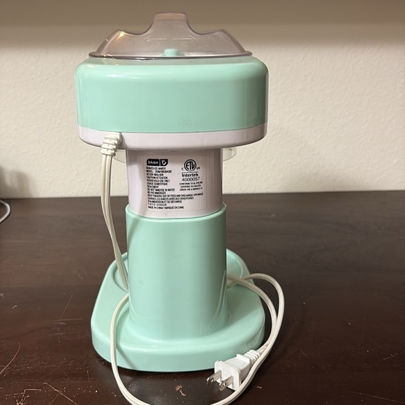 Dash Shaved Ice Maker - Picture 4 of 8